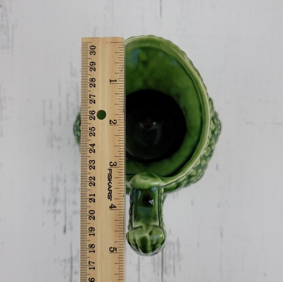 Vtg Camark Pottery 139C Embossed Pitcher - Picture 7 of 13